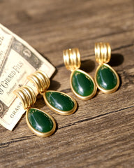 Pendientes de lágrima de esmeralda