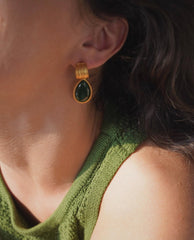 Pendientes de lágrima de esmeralda