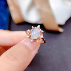 Anillo de piedra lunar con piedra natal hecho a mano