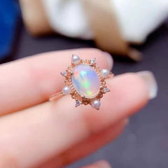 Anillo de piedra lunar con piedra natal hecho a mano