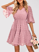 casual V-neck solid color waist short-sleeved dress