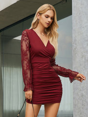 Lace long-sleeved V-neck sexy pleated dress