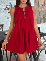 Casual holiday style solid color lace up pleated sleeveless dress