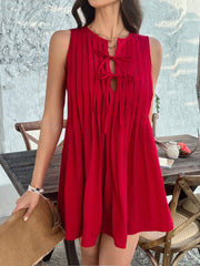 Casual holiday style solid color lace up pleated sleeveless dress