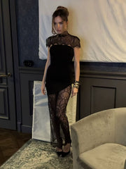 Vestido midi de vacaciones con cuello redondo, mangas cortas y lazo con diseño de encaje transparente - Negro