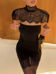 Vestido midi de vacaciones con cuello redondo, mangas cortas y lazo con diseño de encaje transparente - Negro