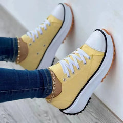 Convas Sneaker mit Farbblockmuster