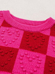 Pullover mit Rundhalsausschnitt und Karomuster und Herzen
