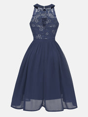 Vestido midi sin mangas de gasa con encaje