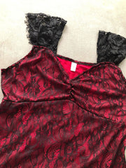 Elegante vestido de noche de encaje