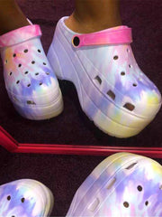 Sandalias casuales con suela gruesa y agujeros