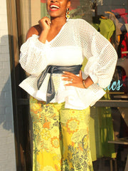 Blusa con dobladillo con volantes y red de un solo hombro