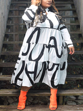 Lässiges, lockeres Midikleid mit langen Ärmeln