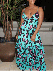 Vestido largo con escote en V y estampado de leopardo