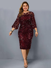 Kleid mit Viertelärmeln und Paillettenverzierung