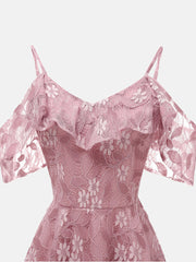 Vestido de fiesta con hombros descubiertos y encaje floral