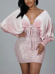 Minikleid mit V-Ausschnitt und Pailletten-Patchwork