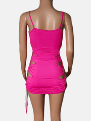 Vestido mini con cordón y aberturas