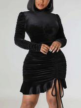 Vestido mini ajustado con frunces y cordón