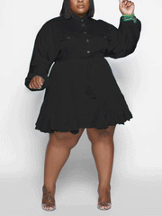 Vestido mini con botones y cuello vuelto