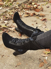 Bota de media pantorrilla con cordones y tacón grueso