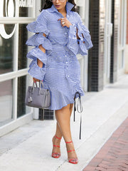 Gestreiftes Kleid mit Volantärmeln und Kordelzug