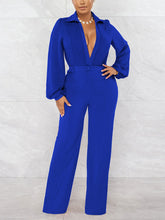 Jumpsuits mit V-Ausschnitt und weitem Bein