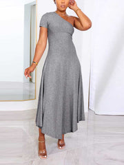 Vestido liso de un solo hombro