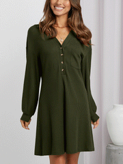 Vestido midi de punto con botones tipo gofre