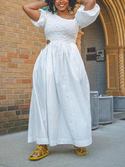 Kleid mit Puffärmeln, Cut-out-Taille