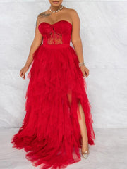 Vestido de tul con abertura de encaje