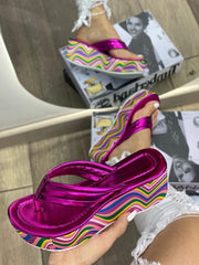 Cuñas retro con puntera recortada