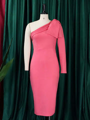 Vestido midi con lazo y un hombro al descubierto