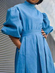 Rollkragen-Midikleid mit Puffärmeln