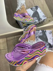 Cuñas retro con puntera recortada