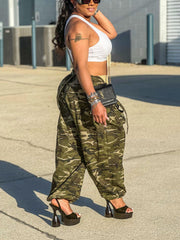 Übergroßer Overall mit Camouflage-Muster