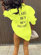 Lässiges, lockeres Hemd mit Buchstaben