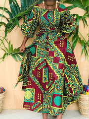 Kleid mit Digitaldruck und eckigem Ausschnitt