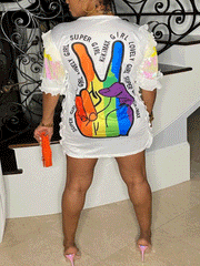 Minikleid mit bunten Buchstaben-Pailletten