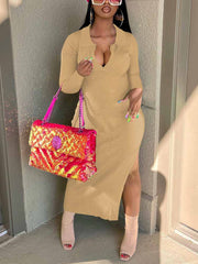 Vestido midi ajustado con abertura y canalé