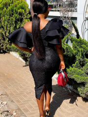 Vestidos tubo con cuello oblicuo y volantes