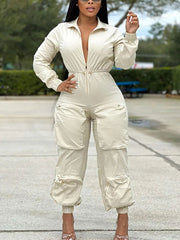 Mono con bolsillos y cordón con cremallera y escote en V profundo