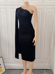 Elegantes Kleid mit One-Shoulder-Träger