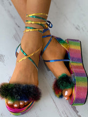 Sandalias con tiras esponjosas y diamantes de imitación