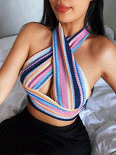 Rückenfreies Neckholder-Top mit Chevron-Muster