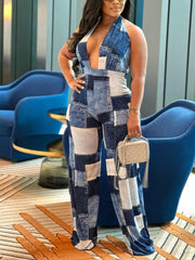 Mono con cuello halter y bloques de color