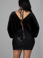 Minikleid mit V-Ausschnitt und Pailletten-Patchwork