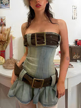 Vestido vaquero retro fruncido con doble cinturón