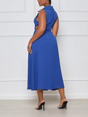 Kleid mit seitlichem Cut-out und Reverskragen