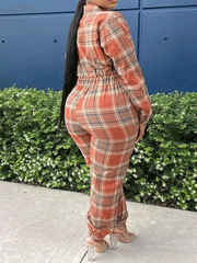 Karierter Jumpsuit mit Reißverschluss vorne